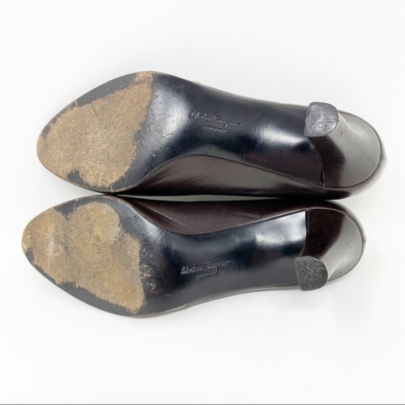 Salvatore Ferragamo Peep Toe Heels Brown 8 - Picture 10 of 10